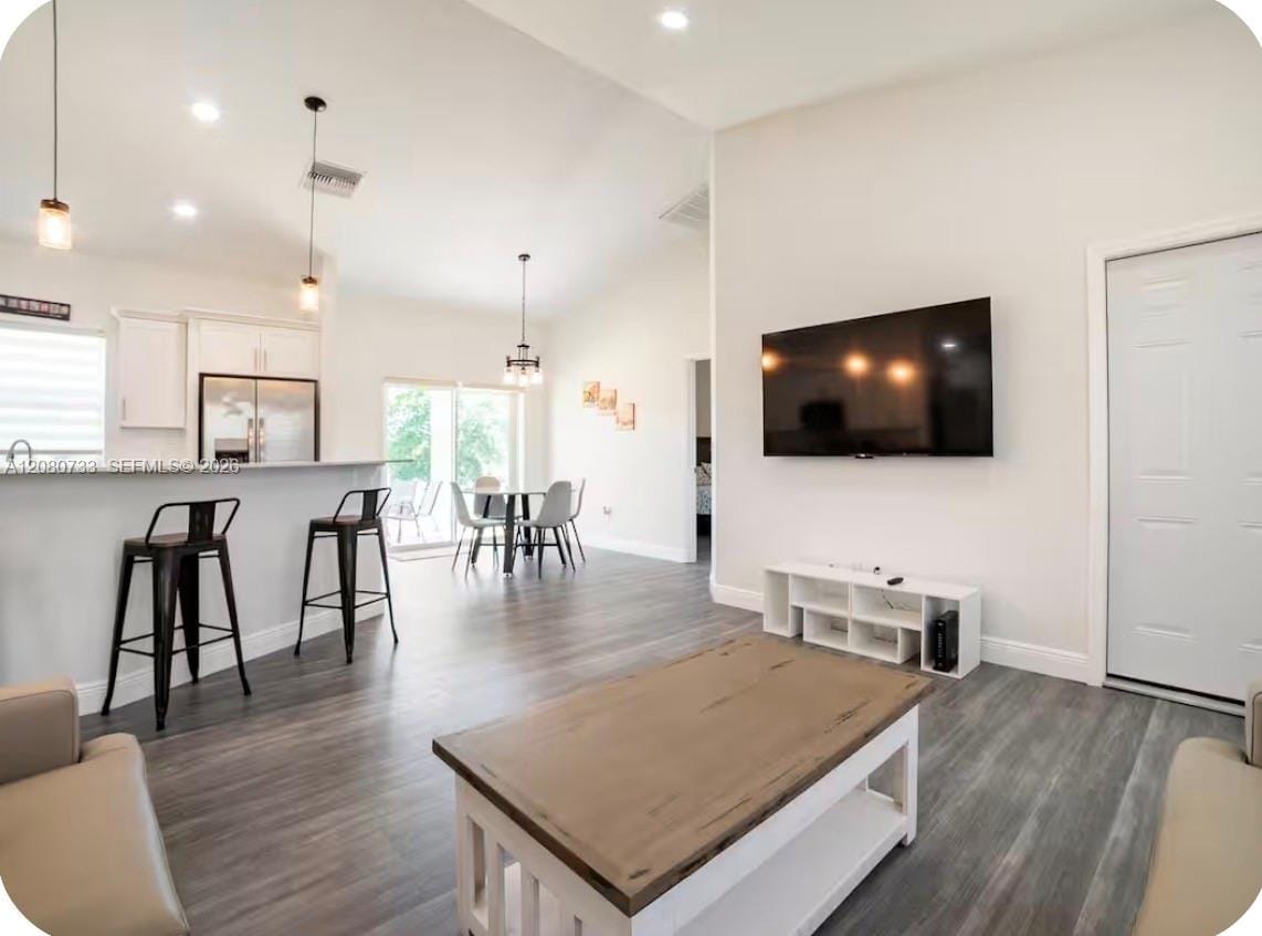 812 Lake Betty Drive — photo 6
