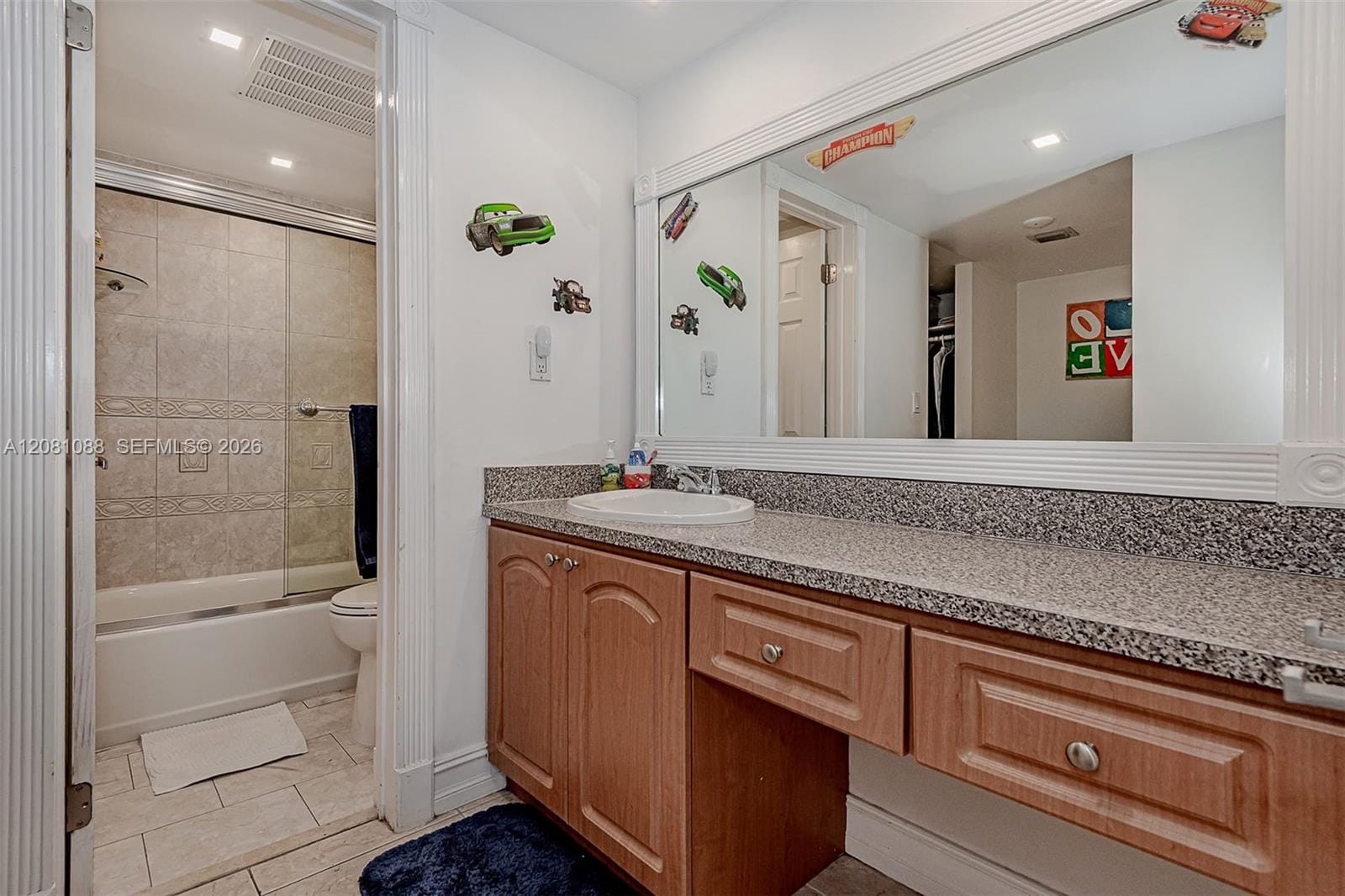 3475 N Country Club Drive 807, Aventura, FL 33180 photo 13