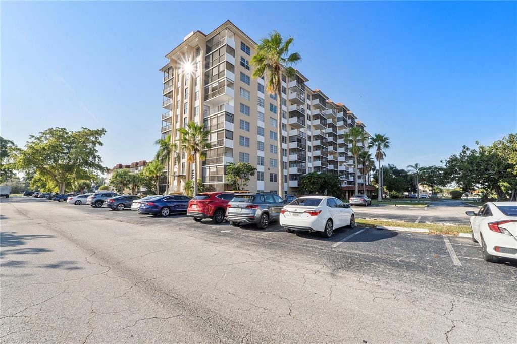 4174 Inverrary Drive 505, Lauderhill, FL 33319