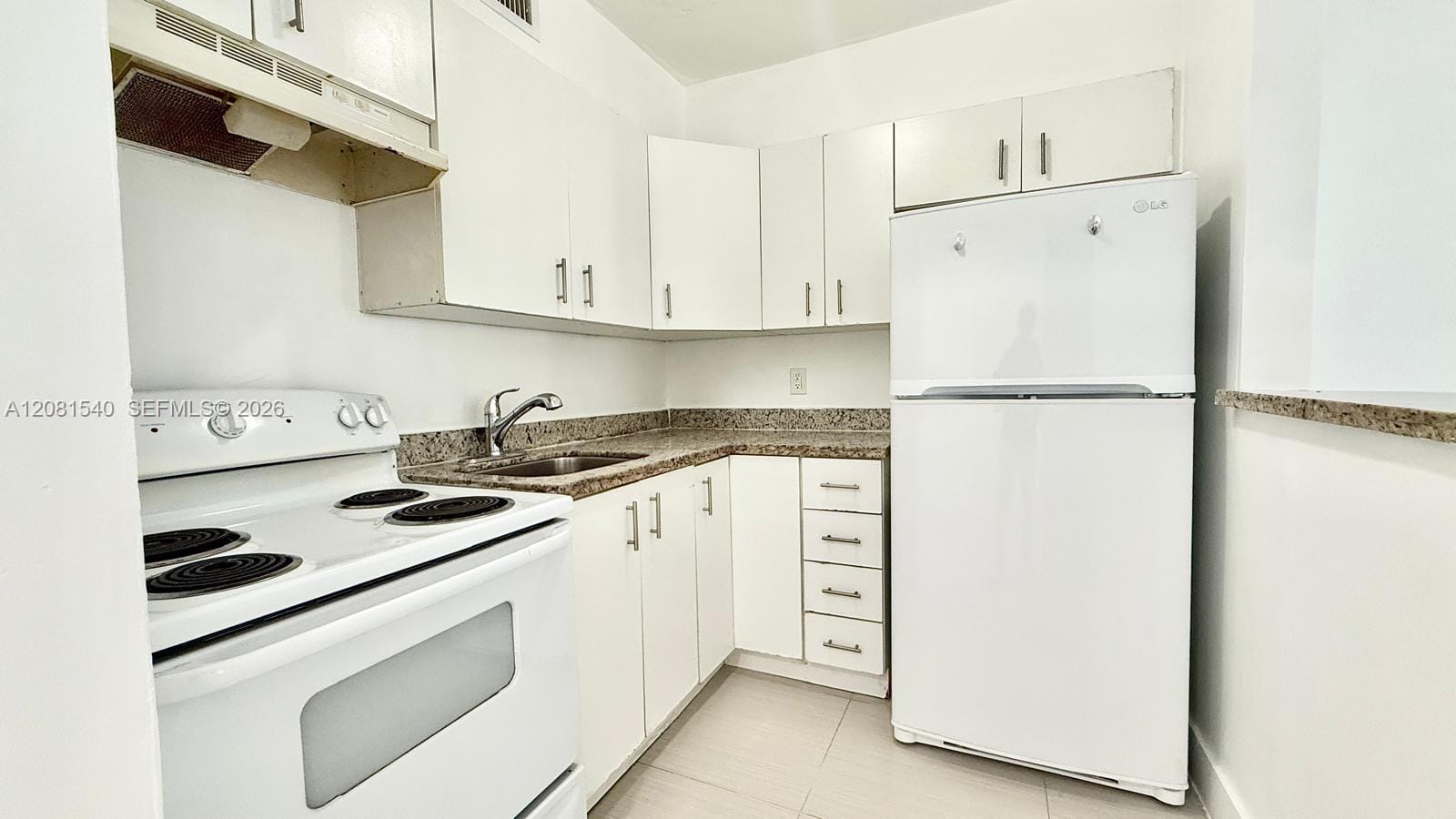 42 SW 14th Street 101 — photo 8