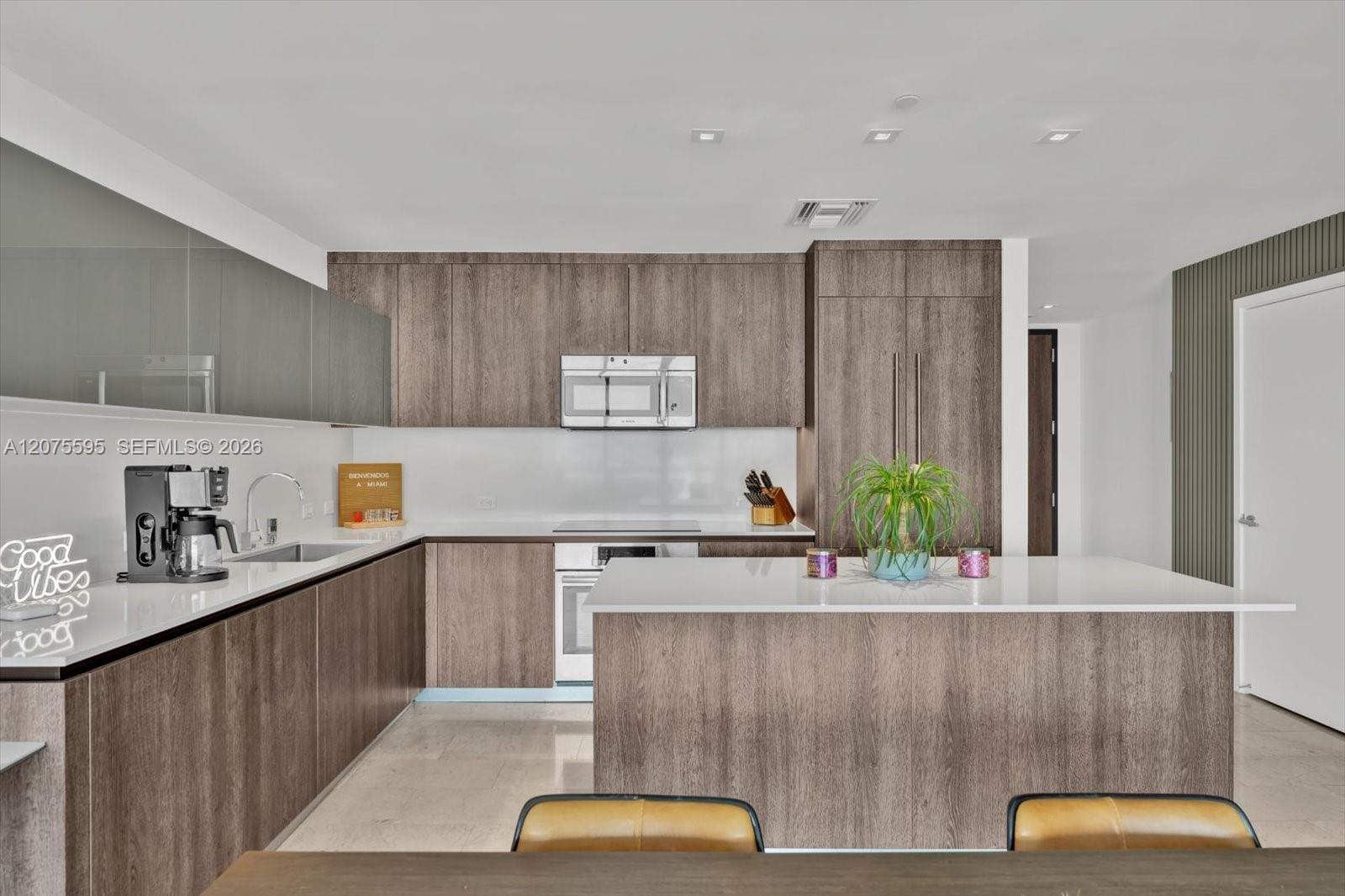 88 SW 7th Street 2204, Miami, FL 33130 photo 9