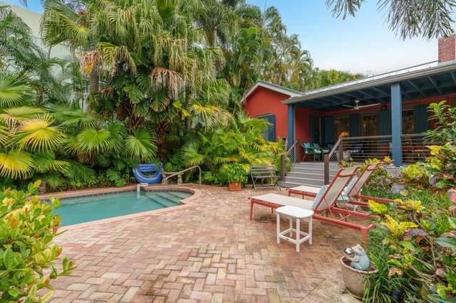 1609 NE 2ND Court, Fort Lauderdale, FL 33301