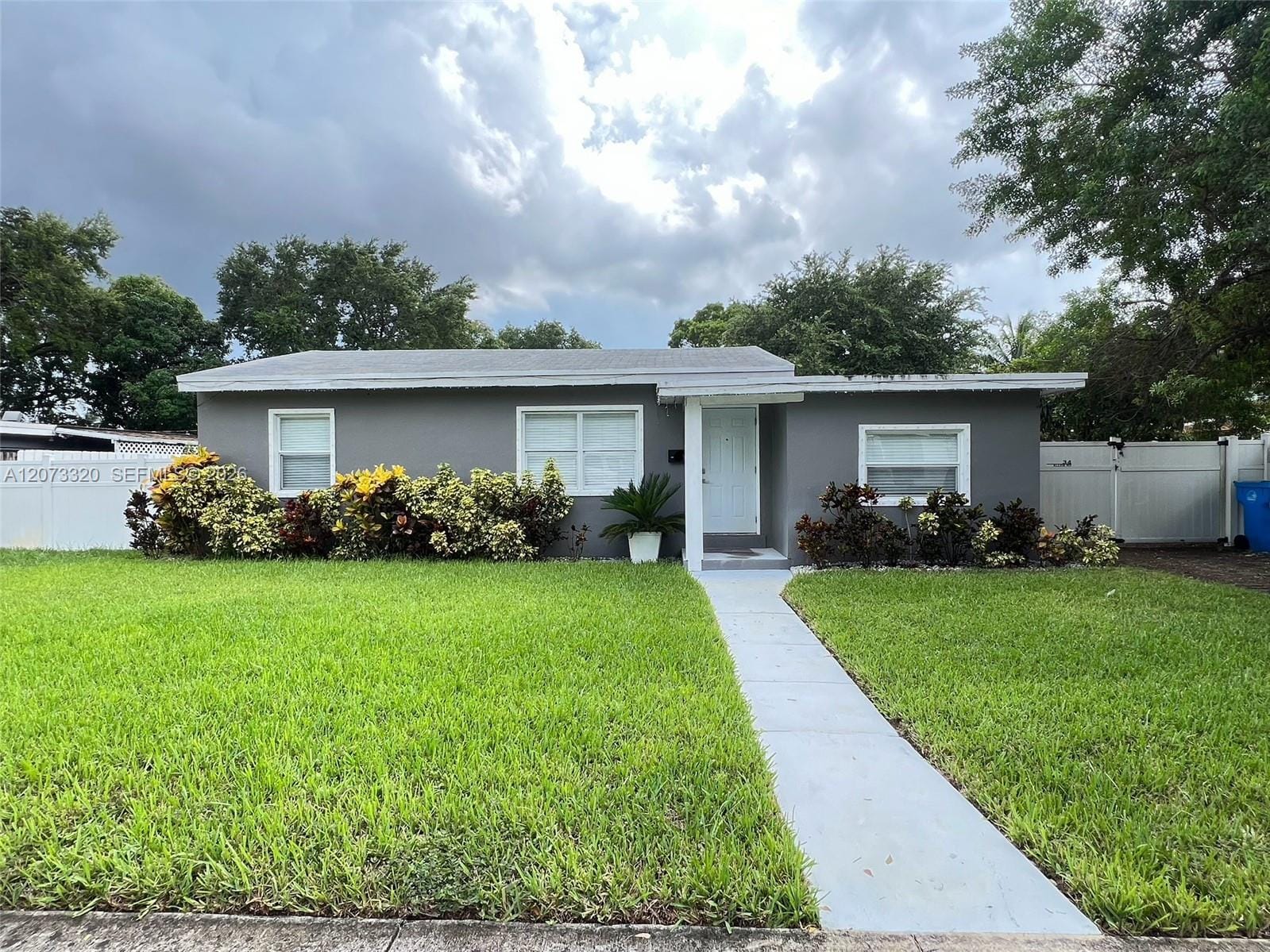 34 Allen Road, West Park, FL 33023