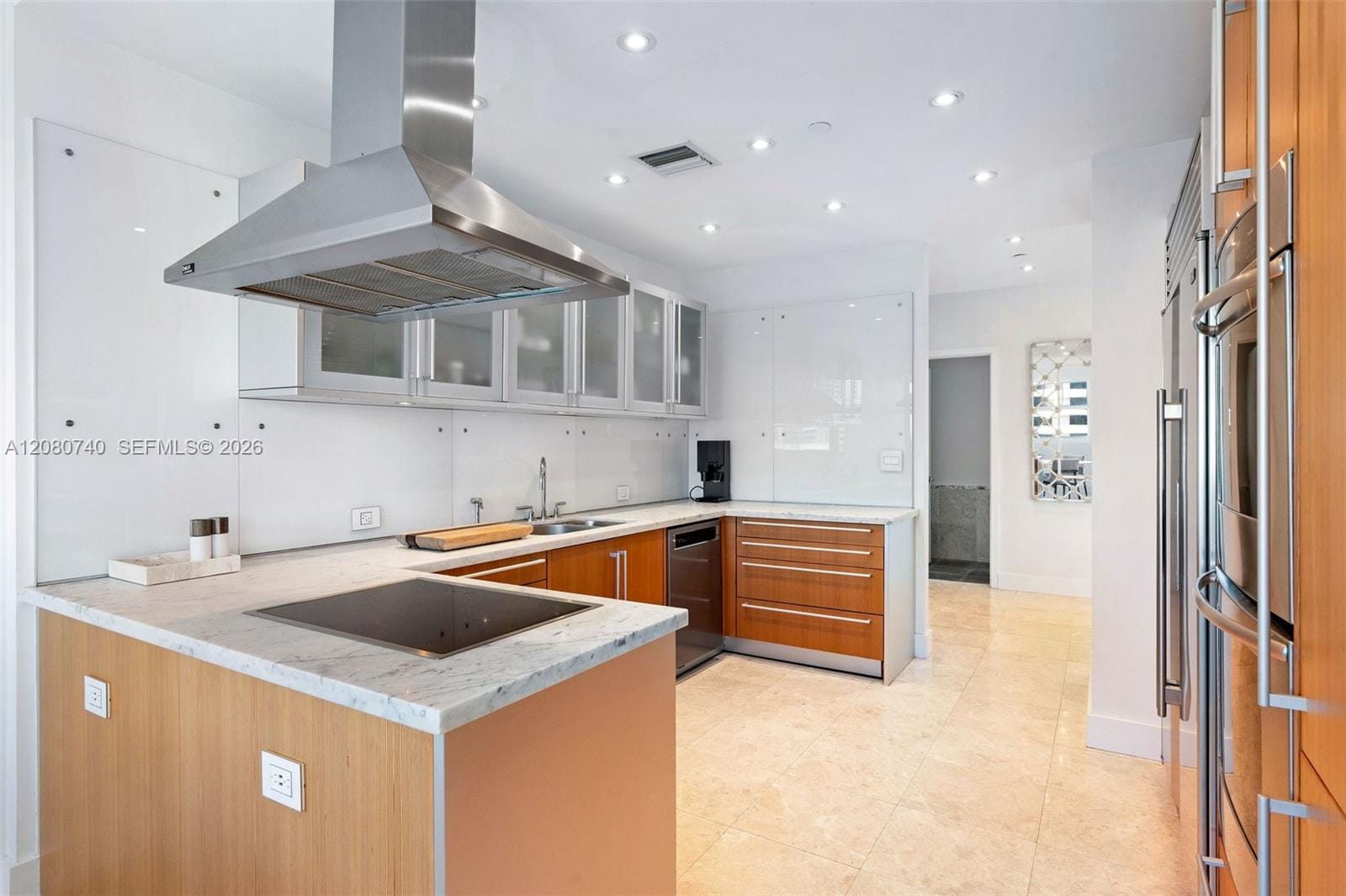 6103 Aqua Avenue 702 — photo 9
