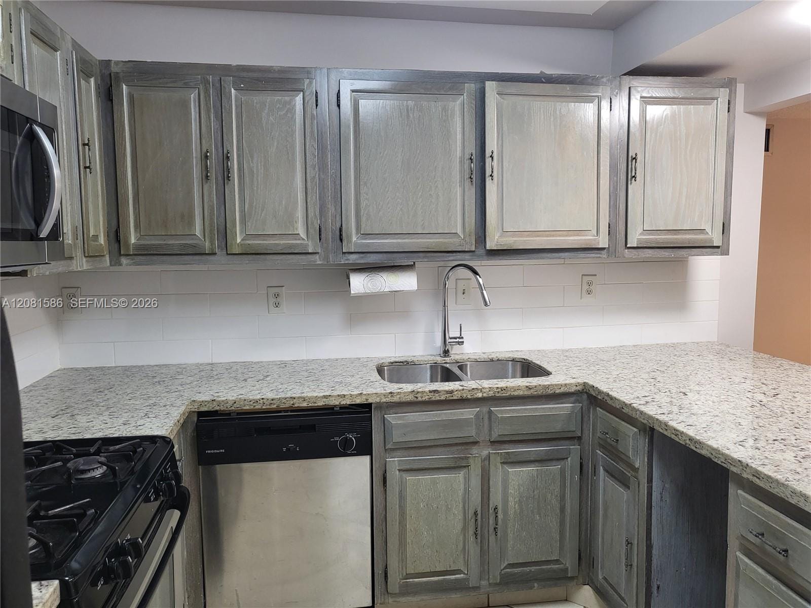 6924 SW 114th Place E56 — photo 2