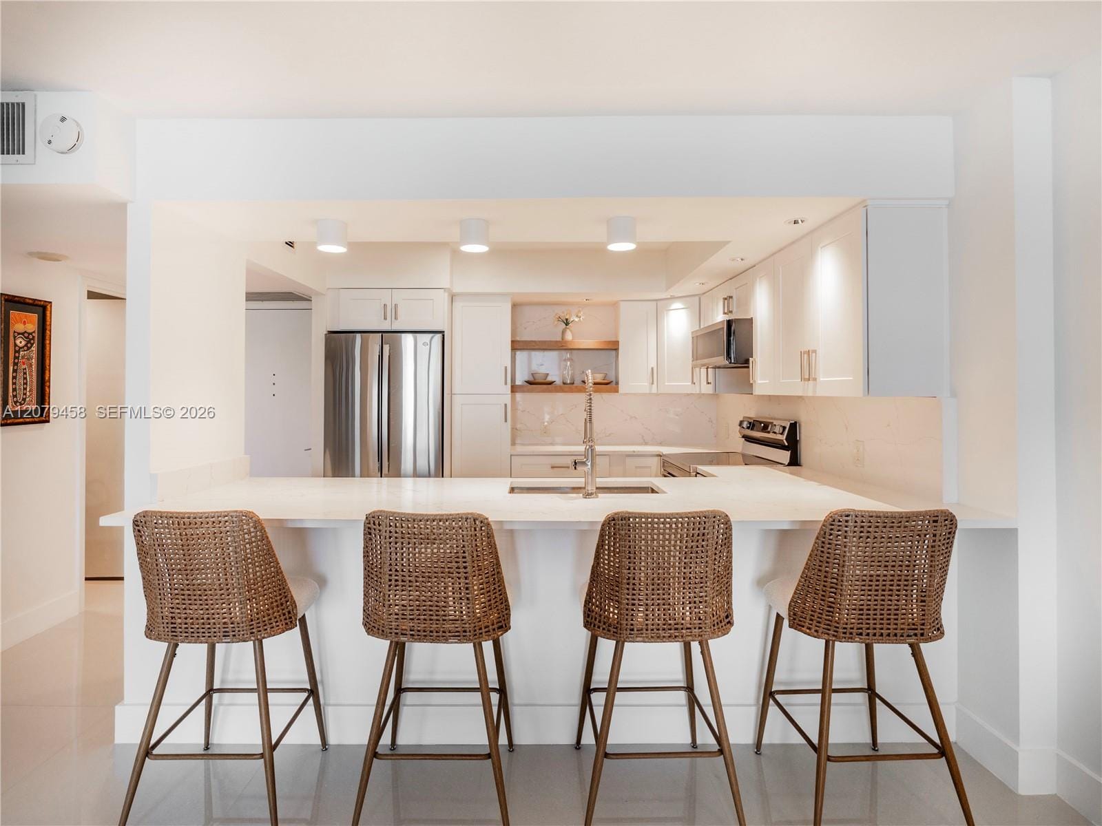 5701 Collins Avenue 307 — photo 7