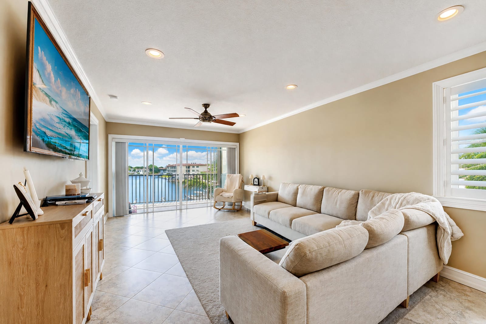 326 Northlake Drive 201 — photo 12