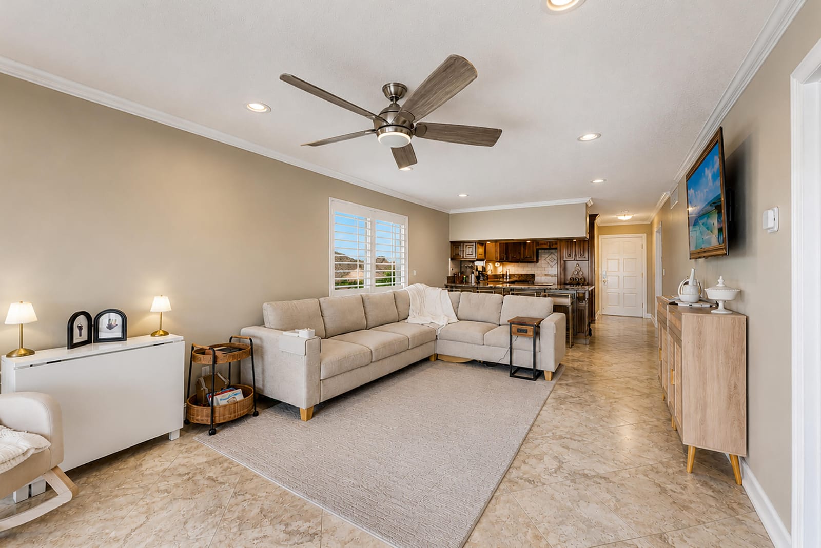 326 Northlake Drive 201 — photo 4