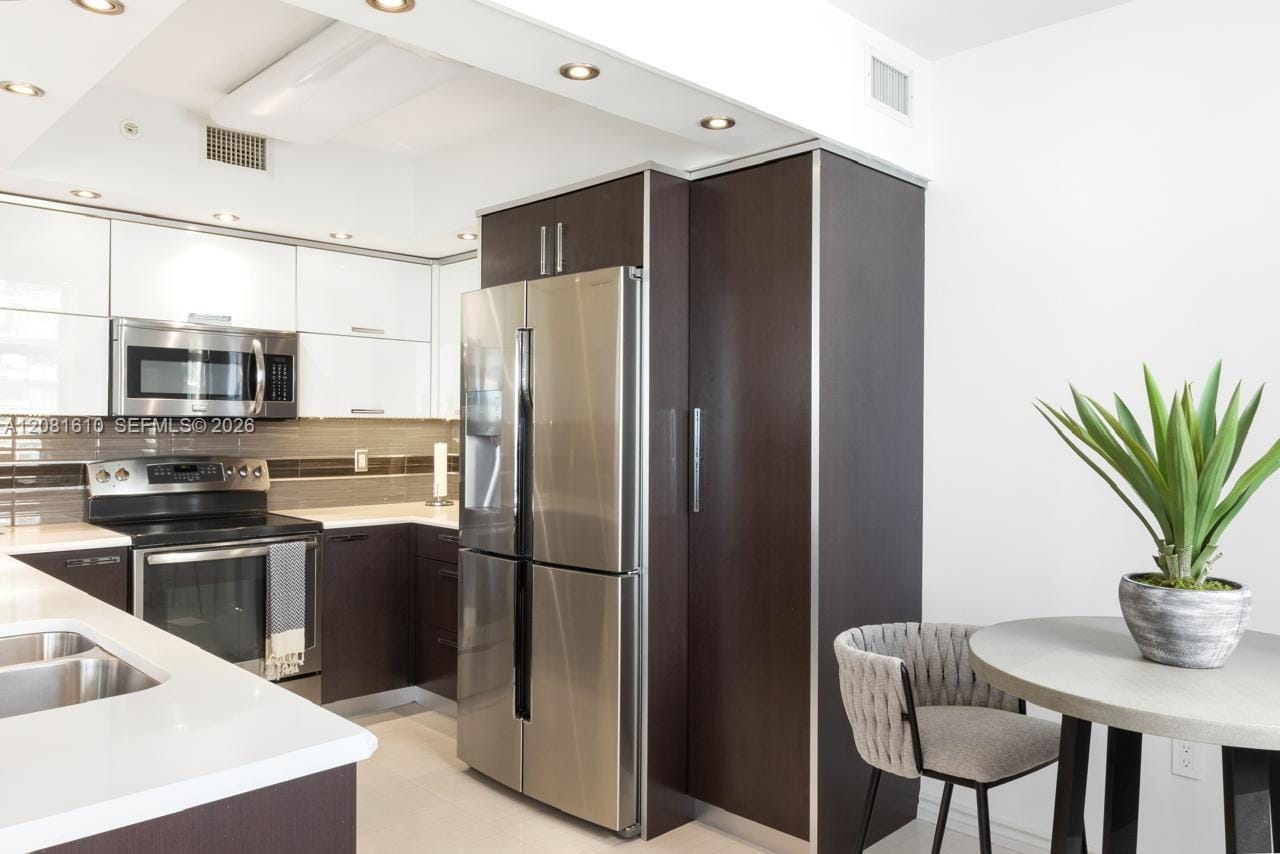 17375 Collins Avenue 2008 — photo 4
