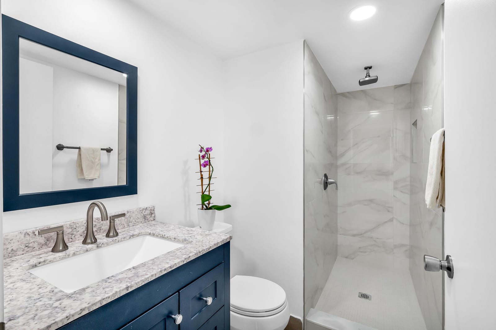 9235 SW 8th Street 405 — photo 11