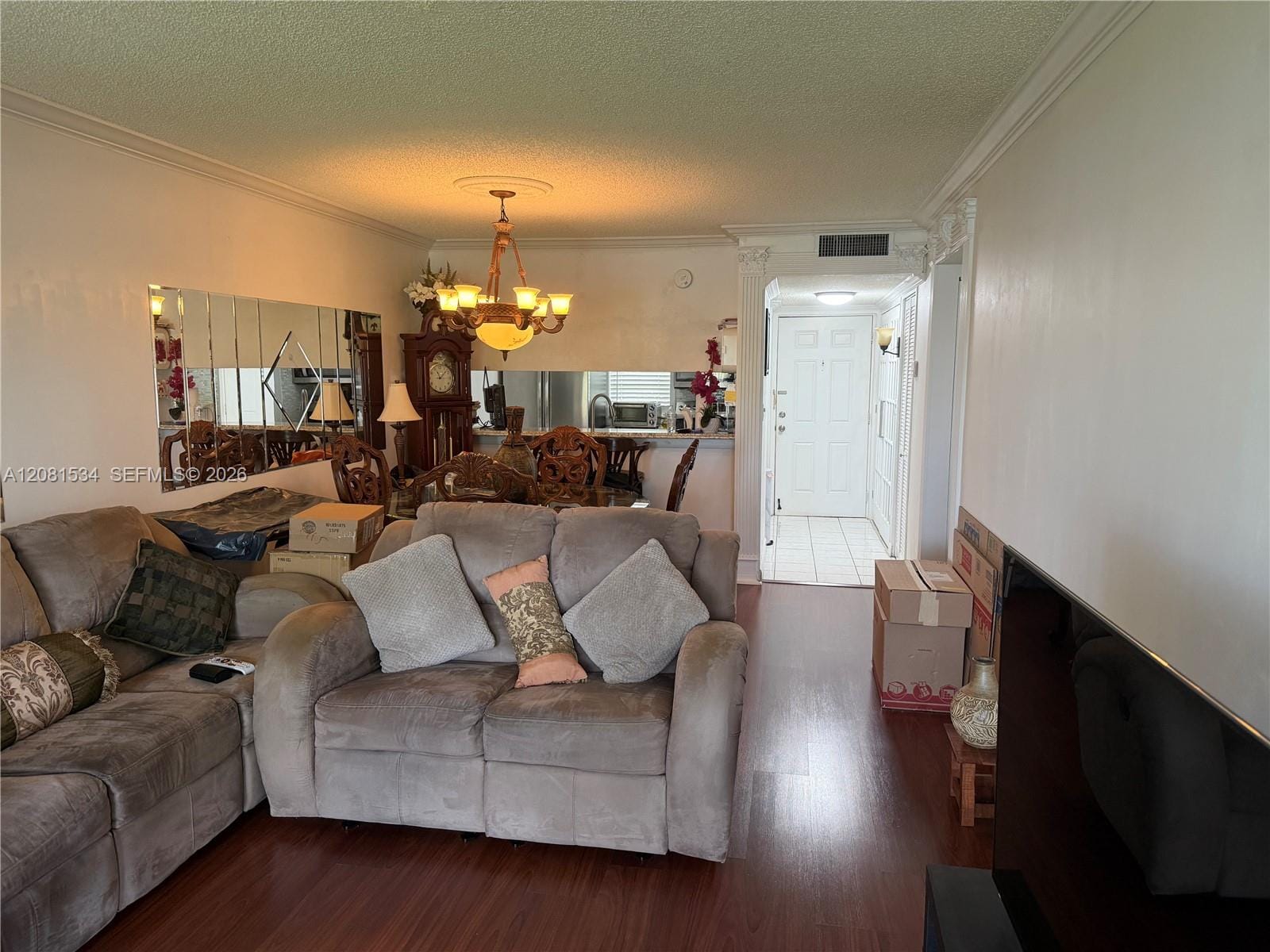 8600 N Sherman Circle 103 — photo 2