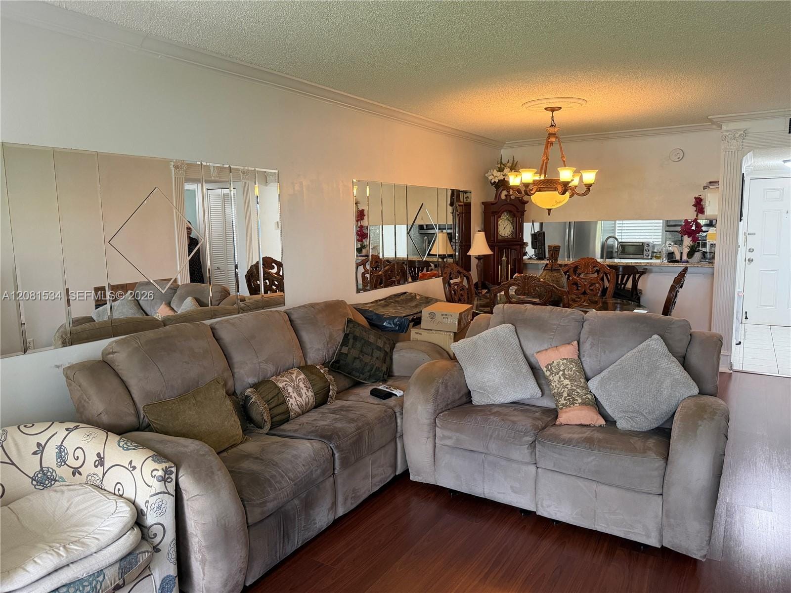 8600 N Sherman Circle 103 — photo 3