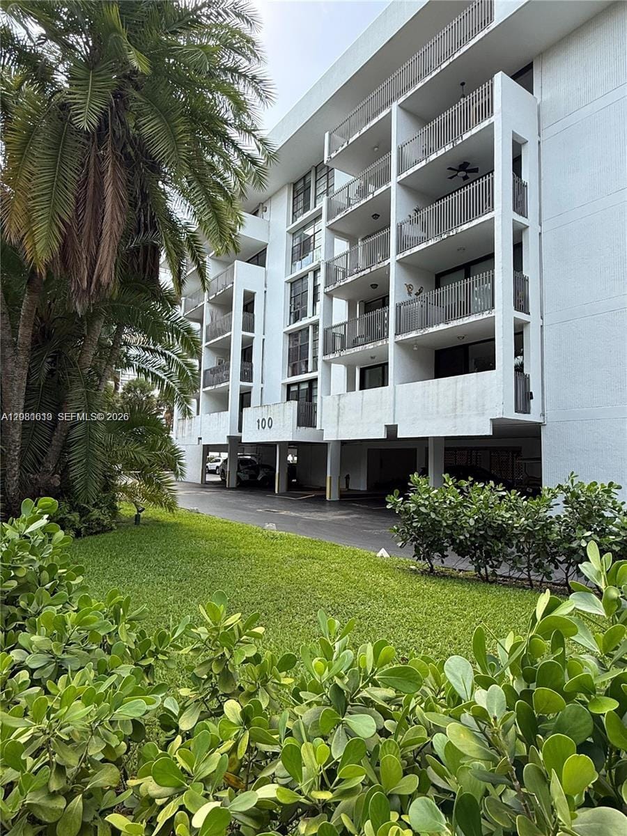 100 Ocean Lane Drive 303, Key Biscayne, FL 33149