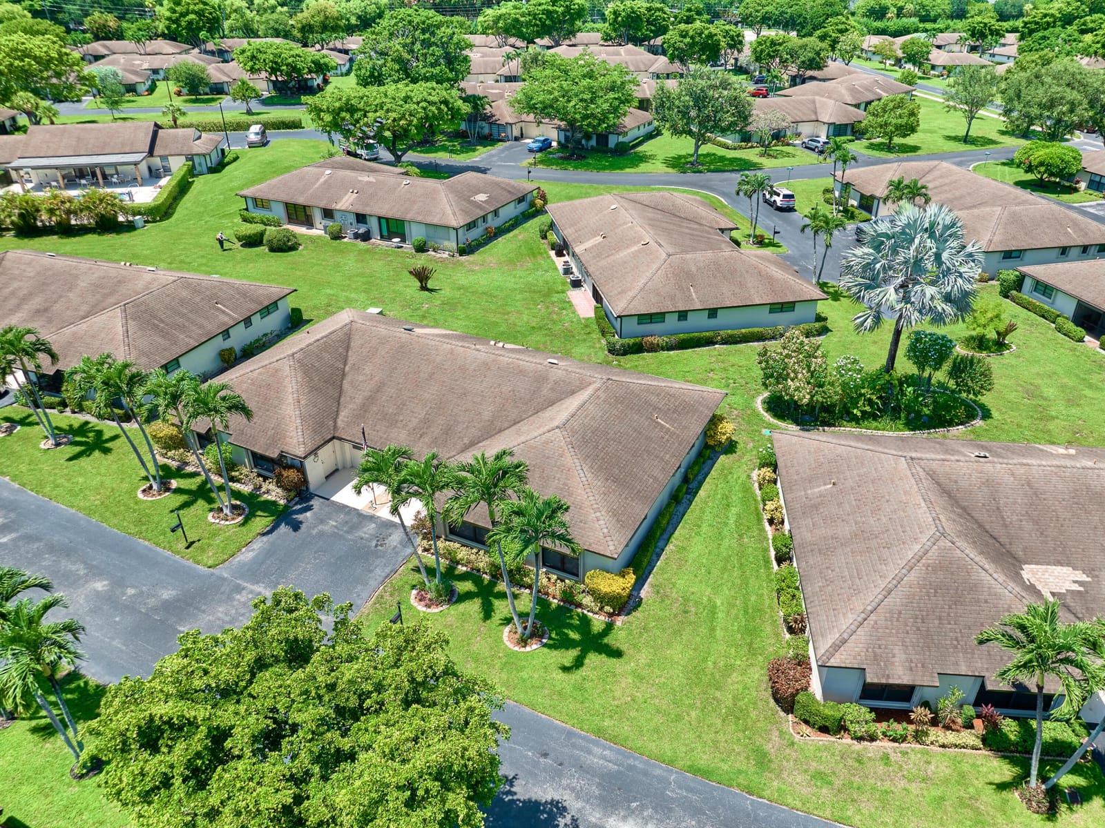 4853 Equestrian Circle B — photo 2
