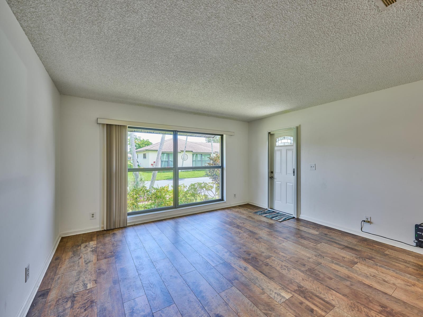 4853 Equestrian Circle B — photo 4