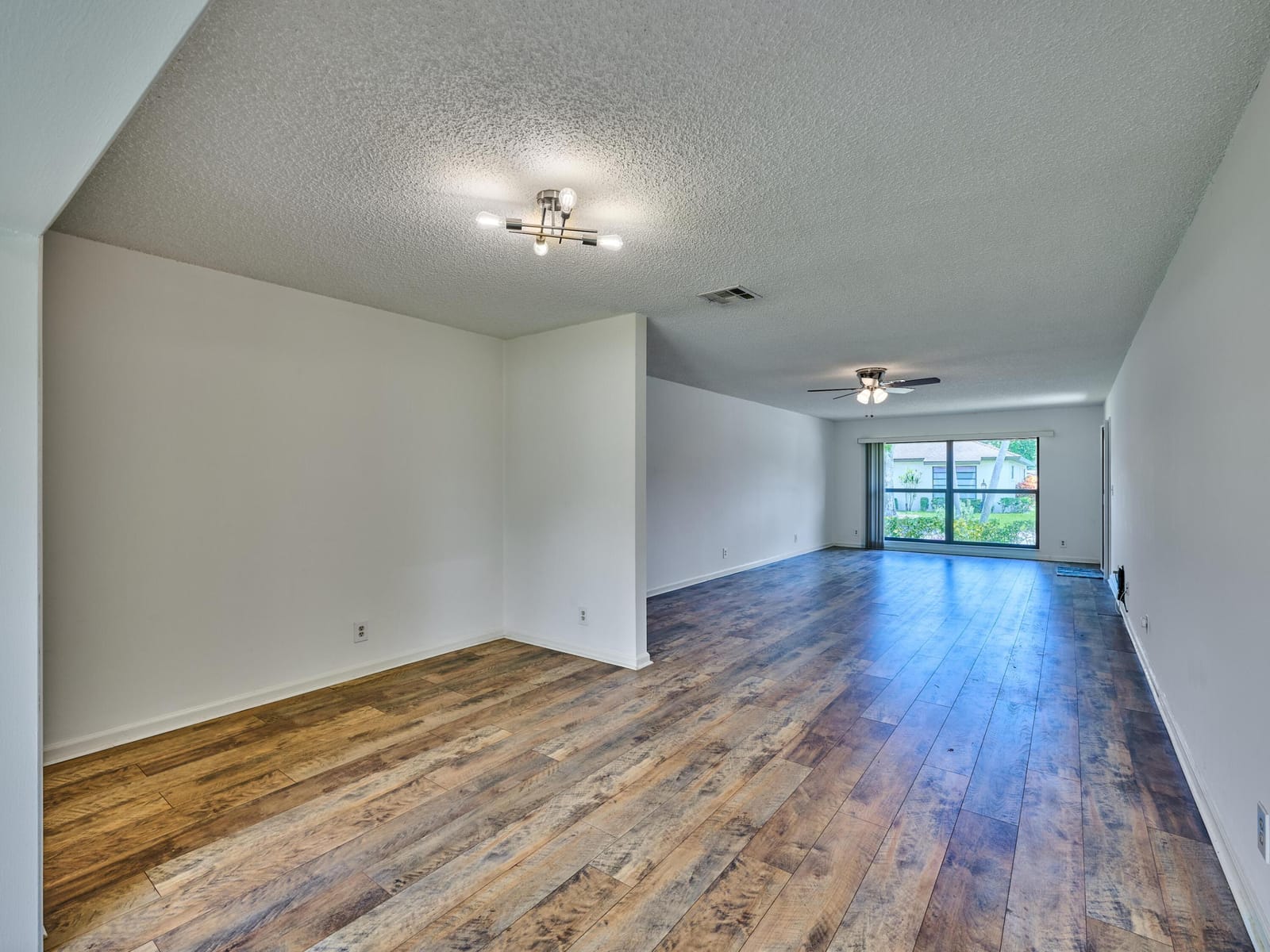 4853 Equestrian Circle B — photo 9