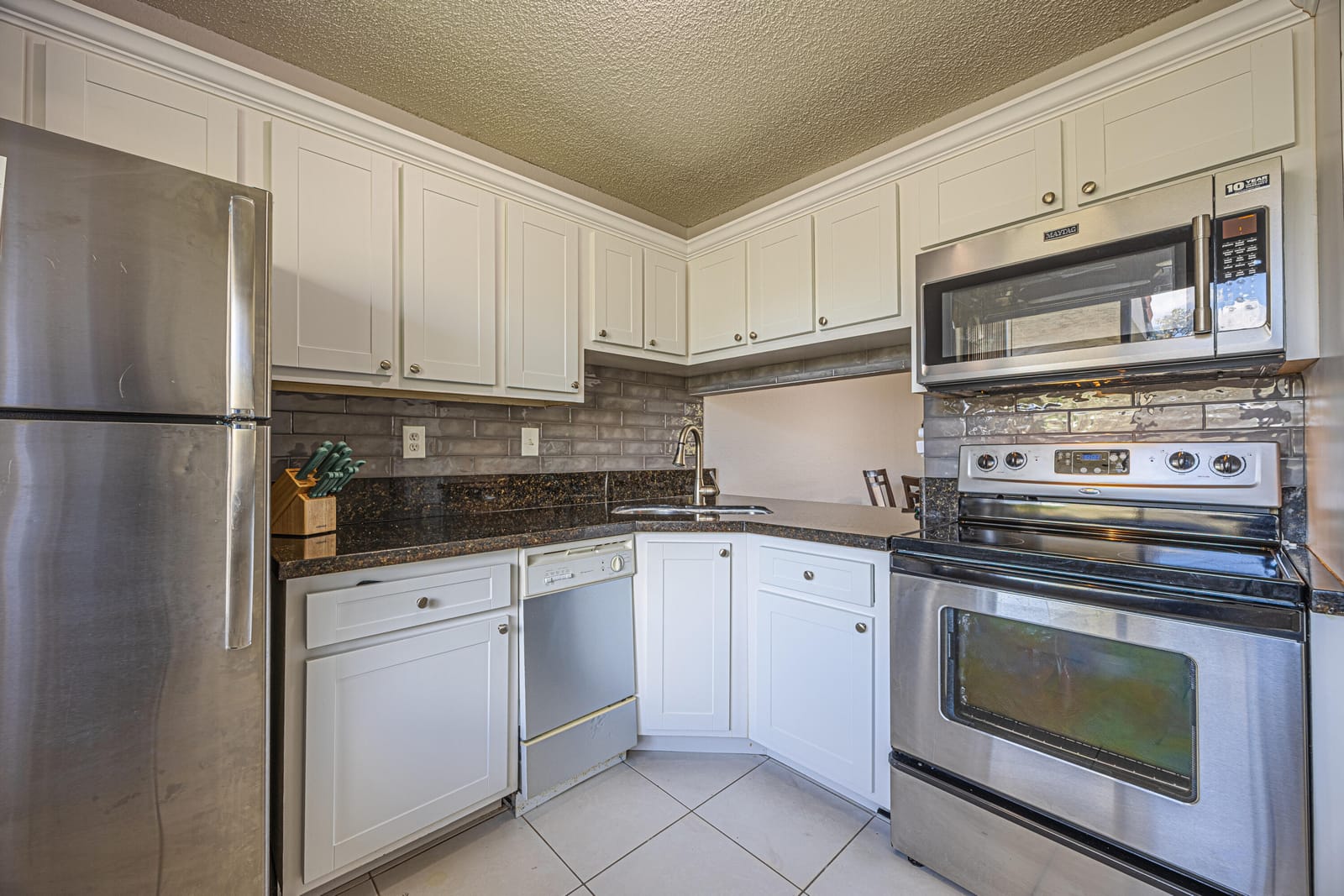 9541 SW 1ST Court 9541 — photo 2