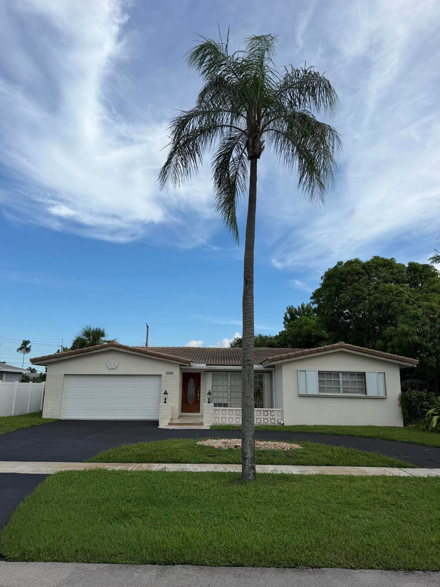 5501 MONROE Street, Hollywood, FL 33021