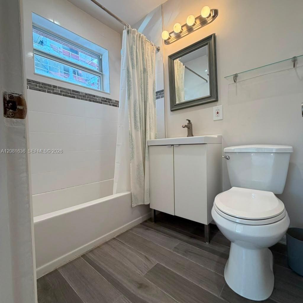6944 Byron Avenue 9 — photo 5