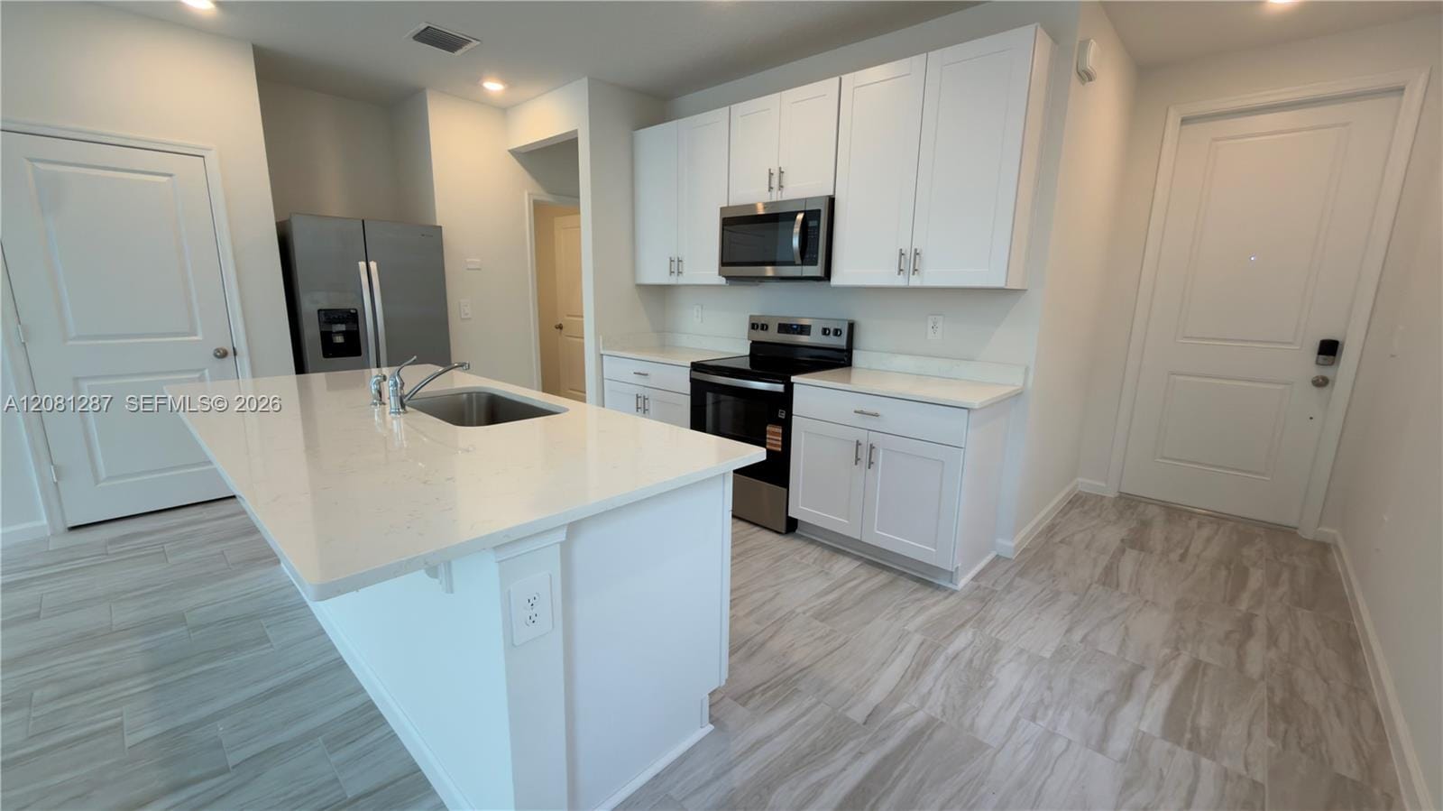 568 Salisbury Circle 568 — photo 8