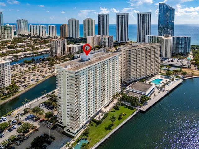 500 Bayview Drive 825, Sunny Isles Beach, FL 33160