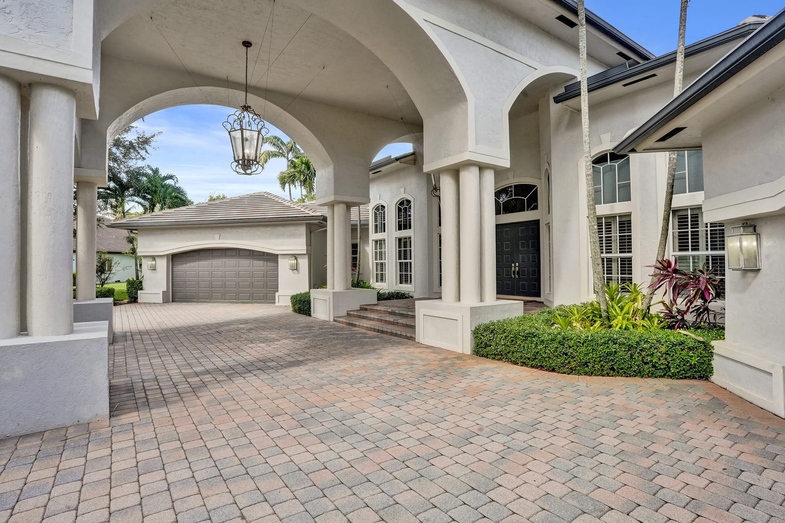 12945 Stonebrook Drive — photo 4