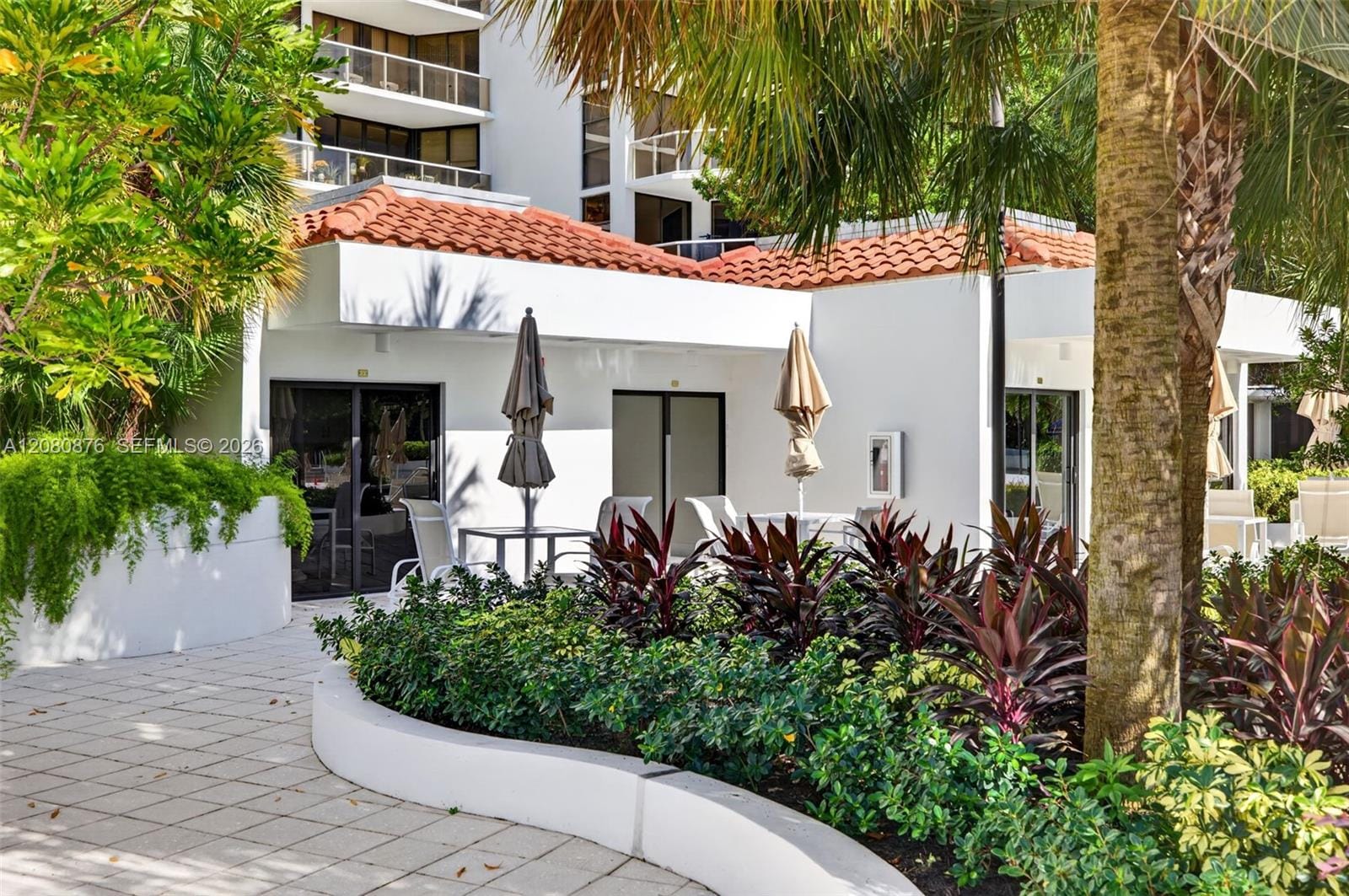20281 E Country Club Drive CABANA #3, Aventura, FL 33180 photo 2
