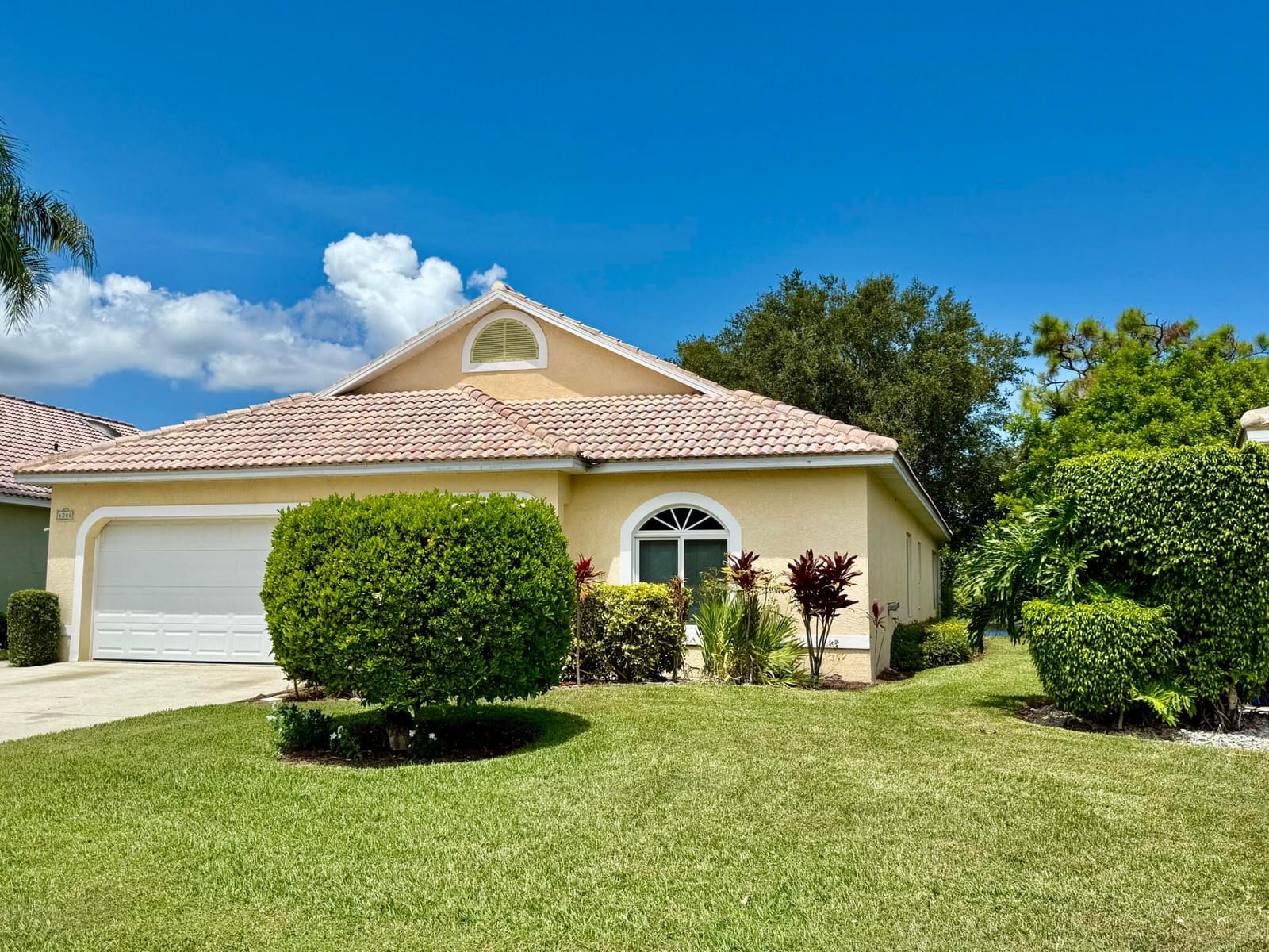 6008 SE Walkers Cay Court, Stuart, FL 34997