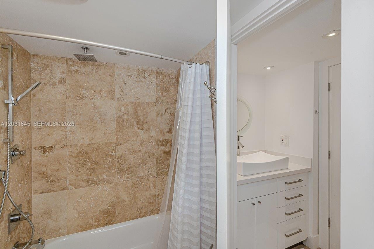 2301 Collins Avenue 1515 — photo 11