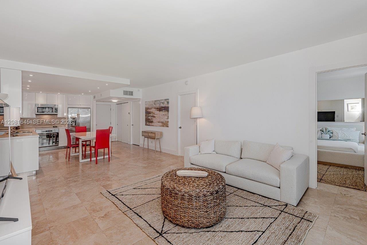 2301 Collins Avenue 1515 — photo 3