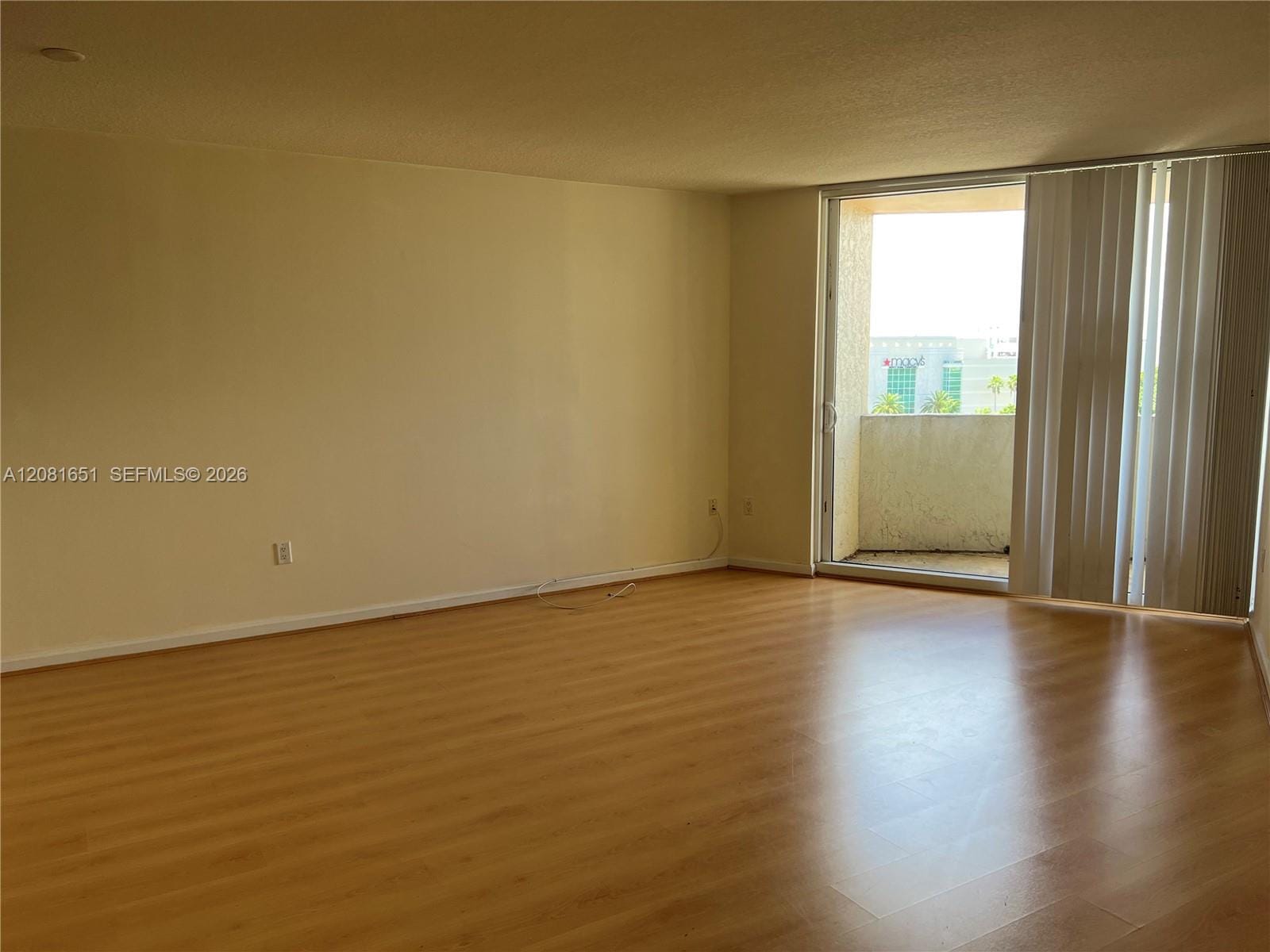 19501 W Country Club Drive 611 — photo 7