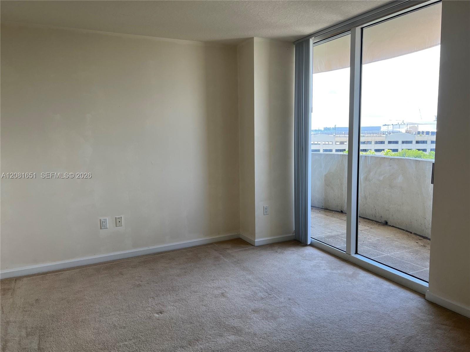 19501 W Country Club Drive 611 — photo 9