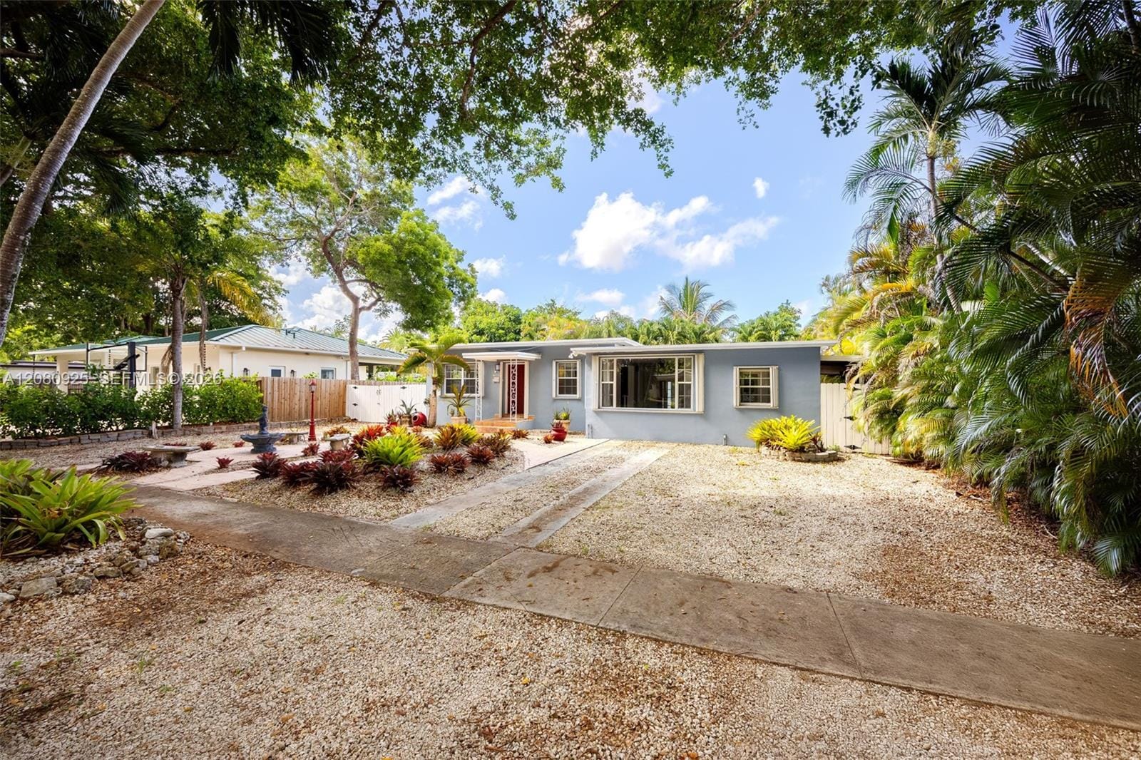 5960 SW 46th Terrace — photo 3