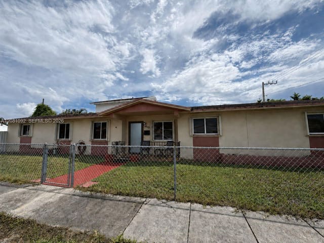 400 E 57th Street, Saratoga Heights, Hialeah, FL