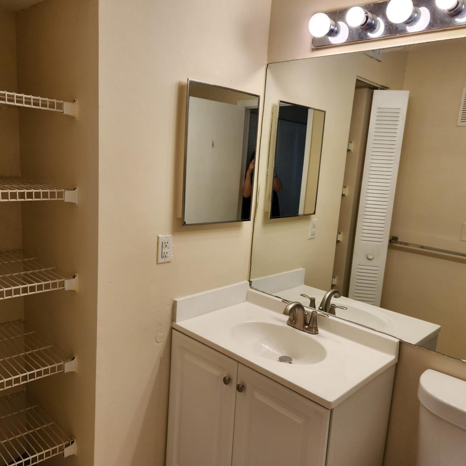 851 Lyons Road 22203 — photo 6