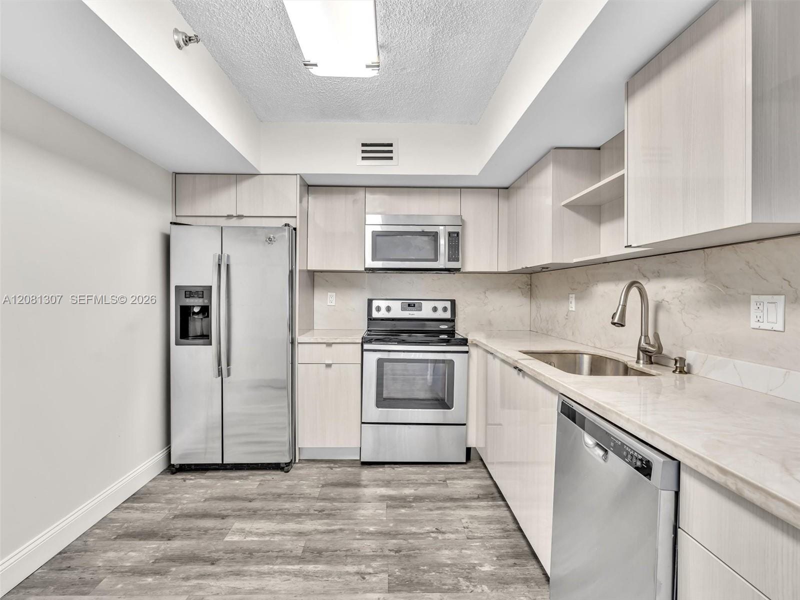 19195 NE 36th Court 904, Aventura, FL 33180