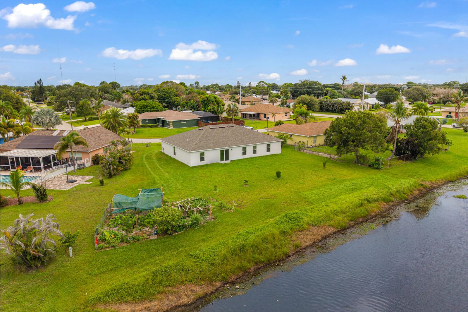 2386 SE Manor Avenue, Port St. Lucie, FL 34952