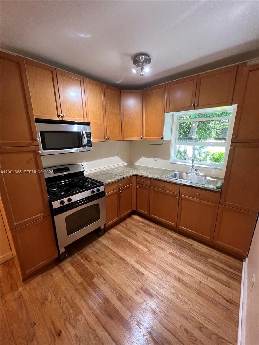 115 NE 14th Avenue 3