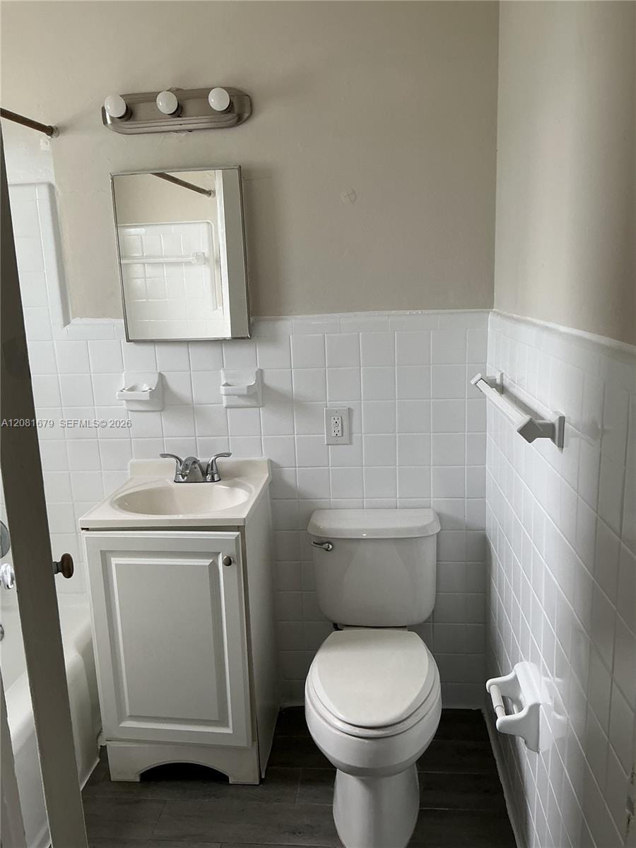 2222 Van Buren Street 26 — photo 4