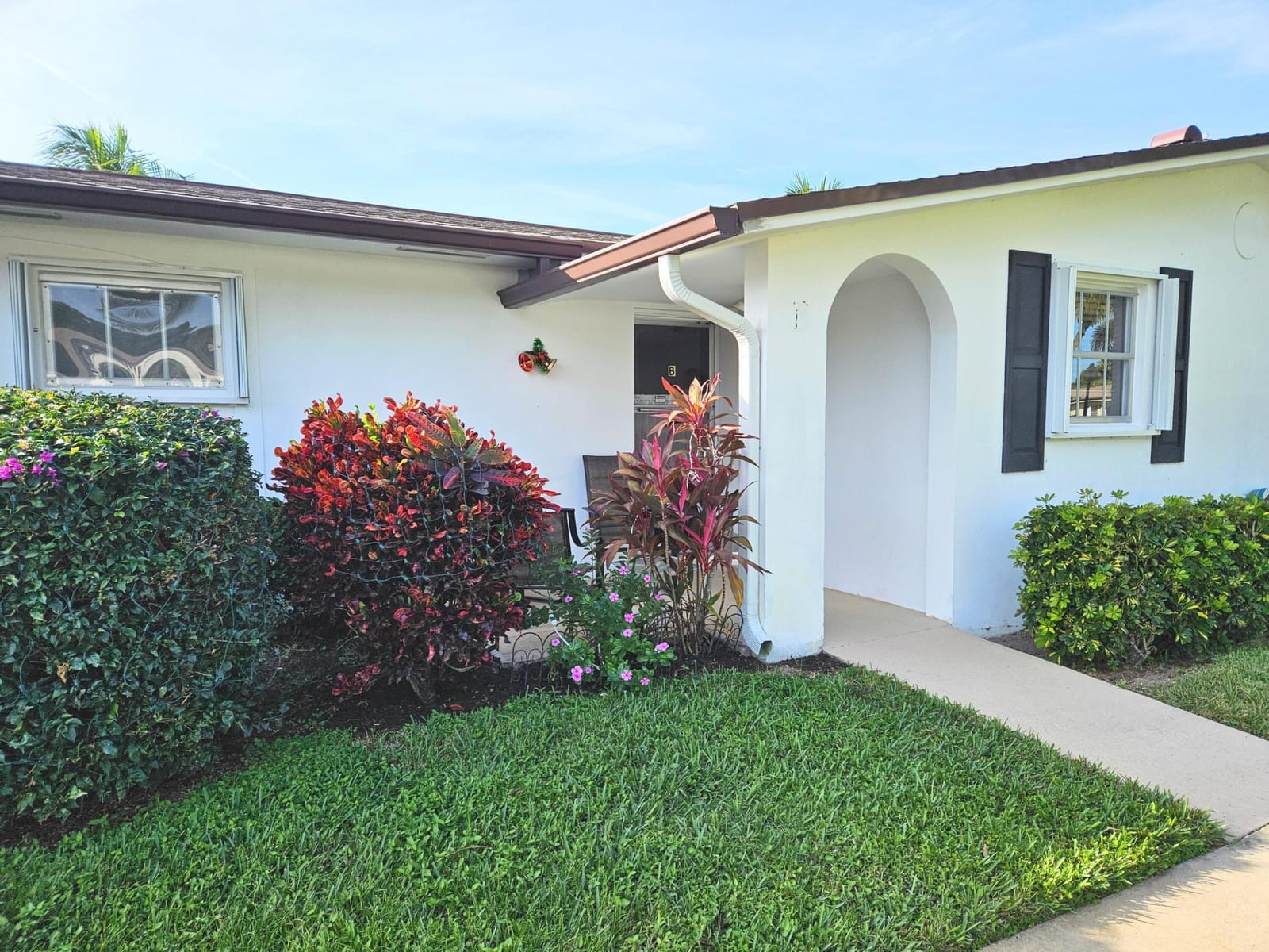2920 CROSLEY Drive E B — photo 3