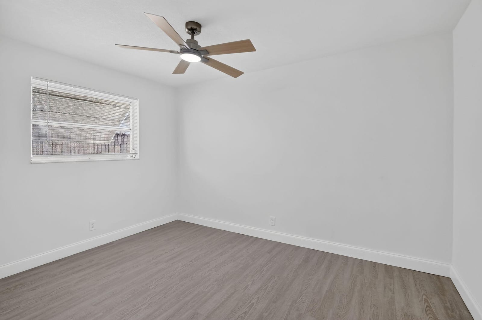 3390 NW 42nd Street, Lauderdale Lakes, FL 33309 photo 20