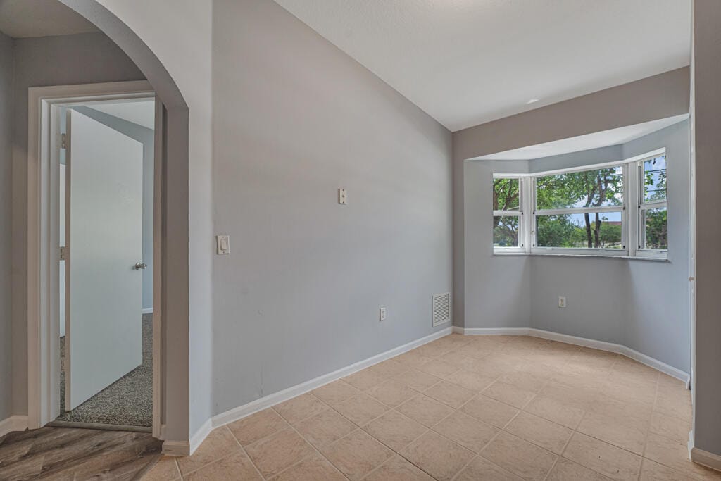 3810 N JOG Road 204 — photo 10