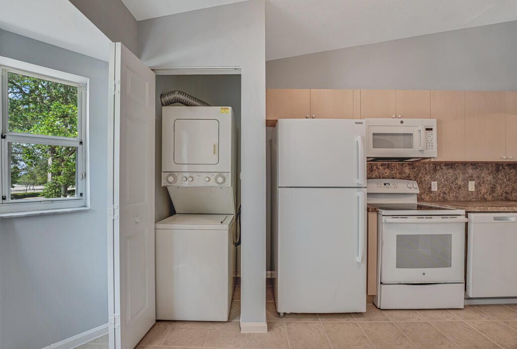 3810 N JOG Road 204 — photo 11