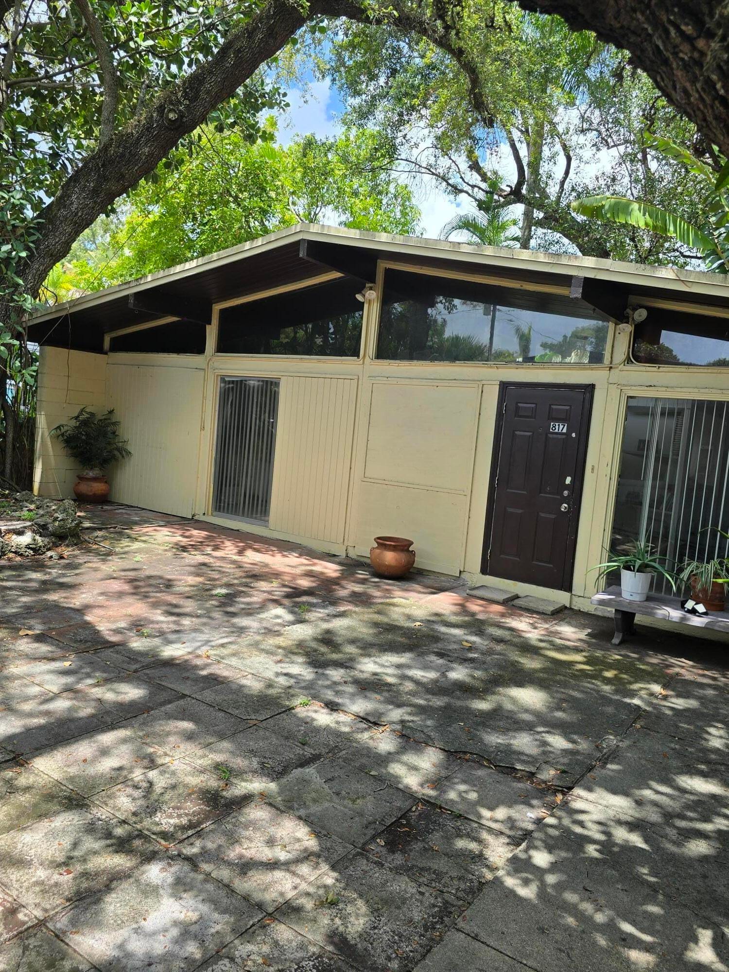 817 W Las Olas Boulevard, Fort Lauderdale, FL 33312