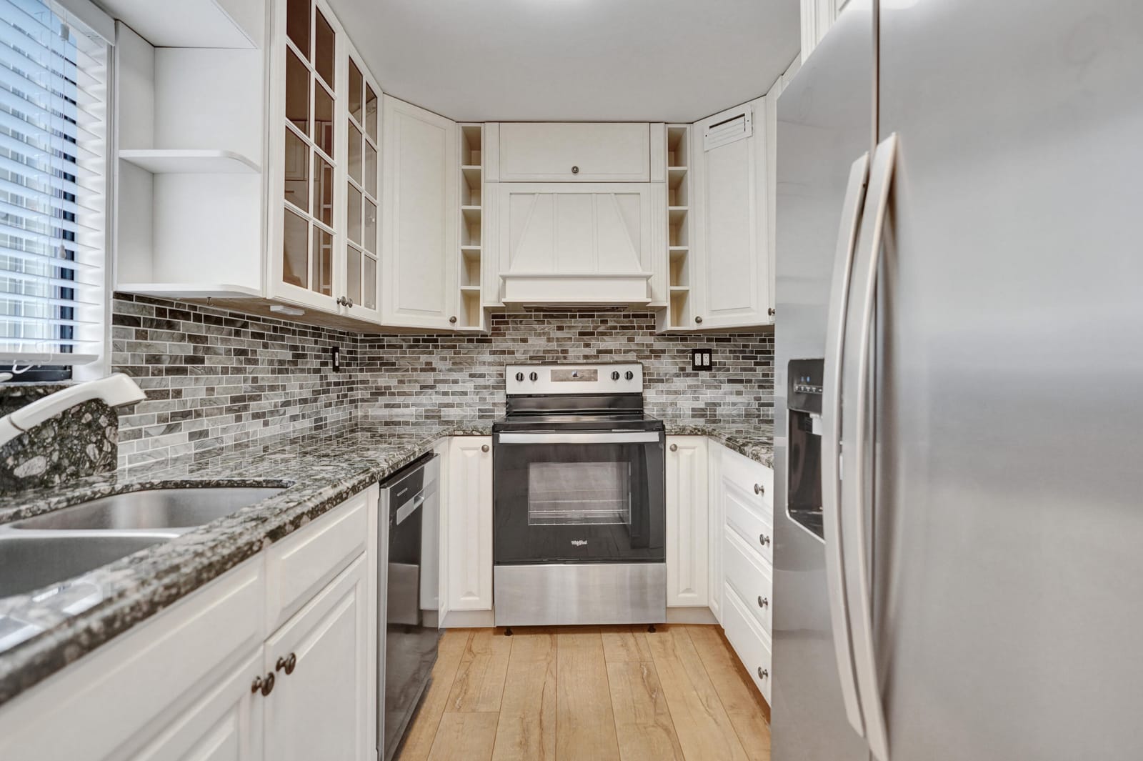 15036 Ashland Lane B 70 — photo 2