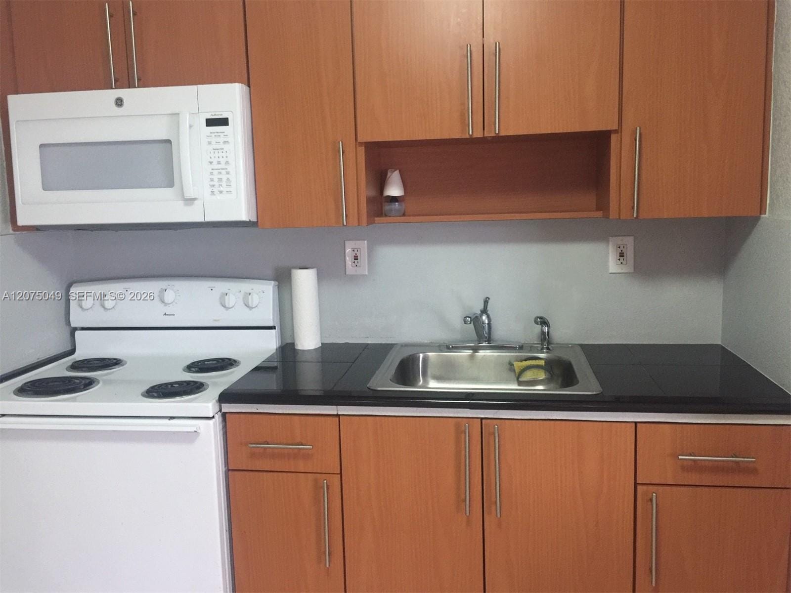 1800 NW 19 Street 11 — photo 5