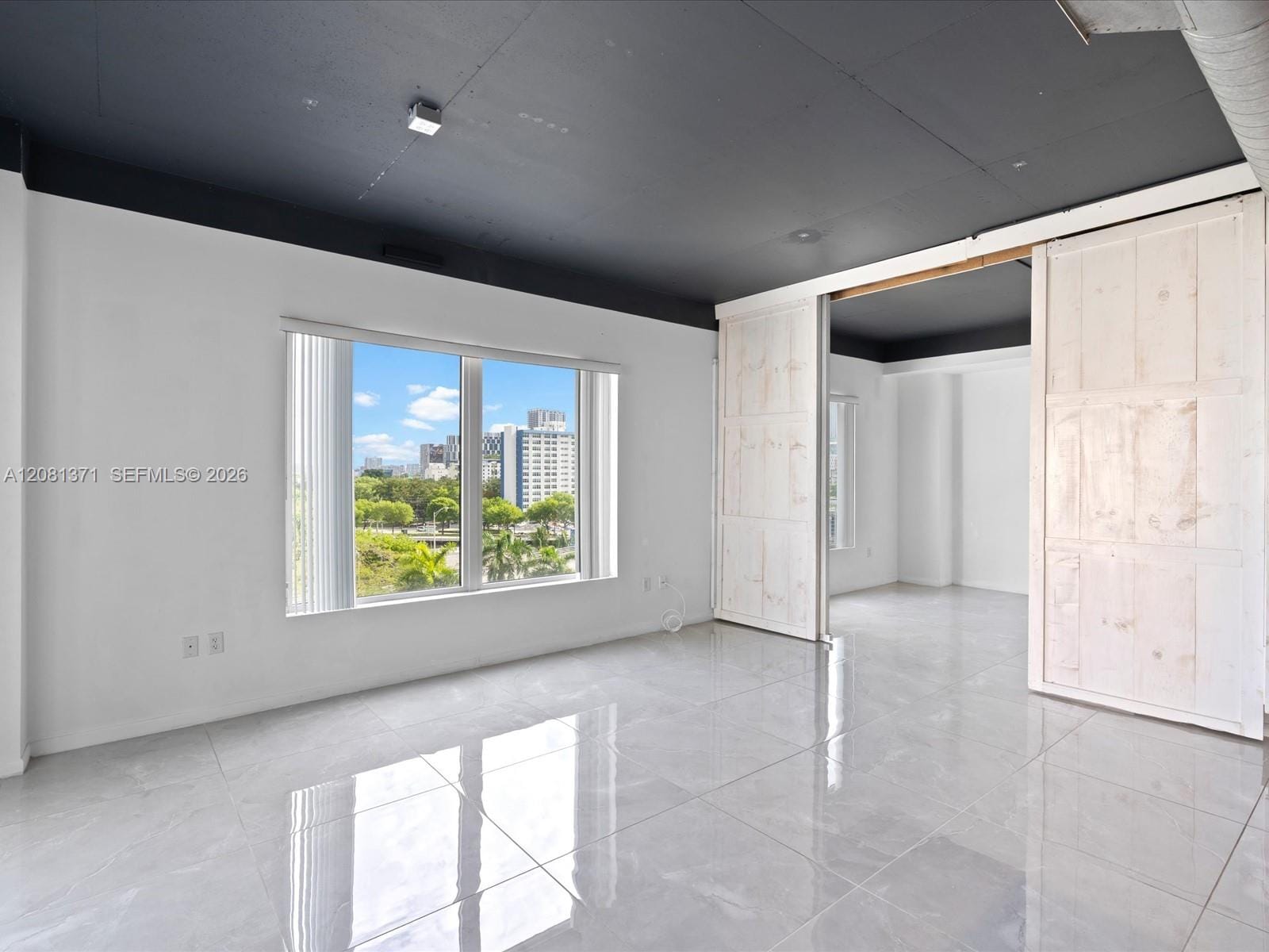 10 S River Drive 715 — photo 9