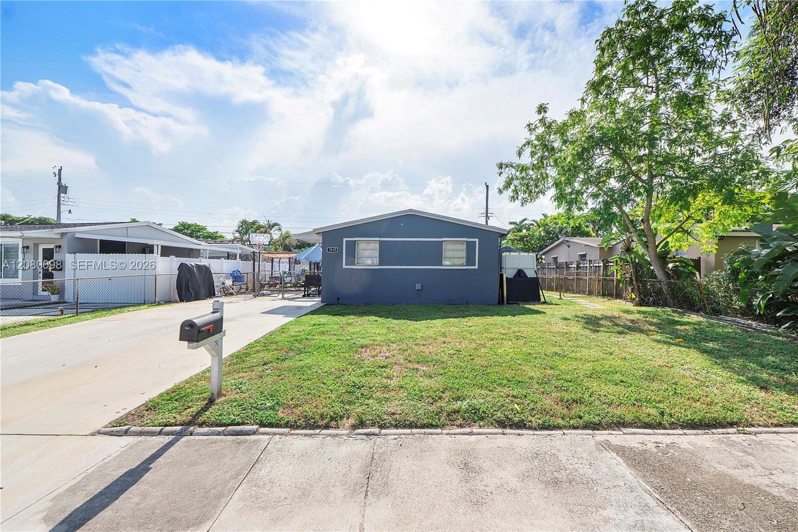 1510 N 68th Avenue, Hollywood, FL 33024