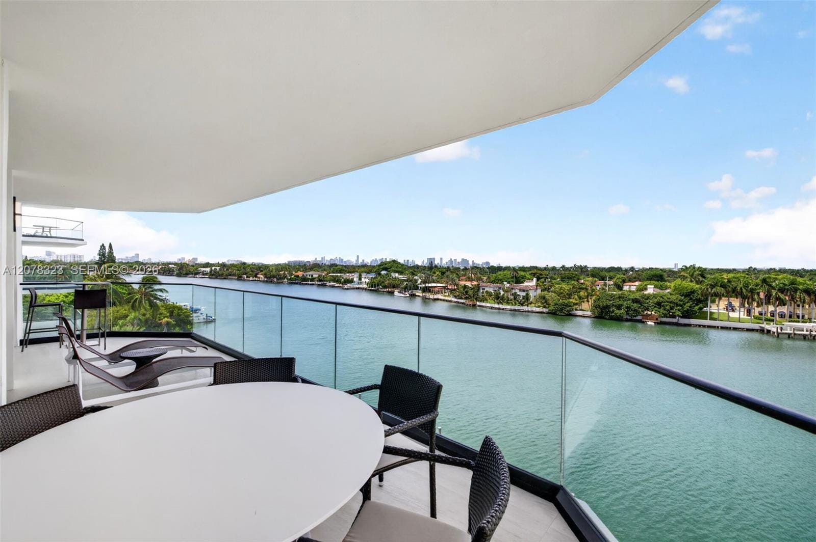 5500 Collins Avenue 702 — photo 4