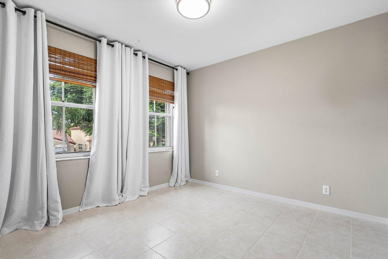 4303 NW 1ST Drive, Deerfield Beach, FL 33442 photo 20